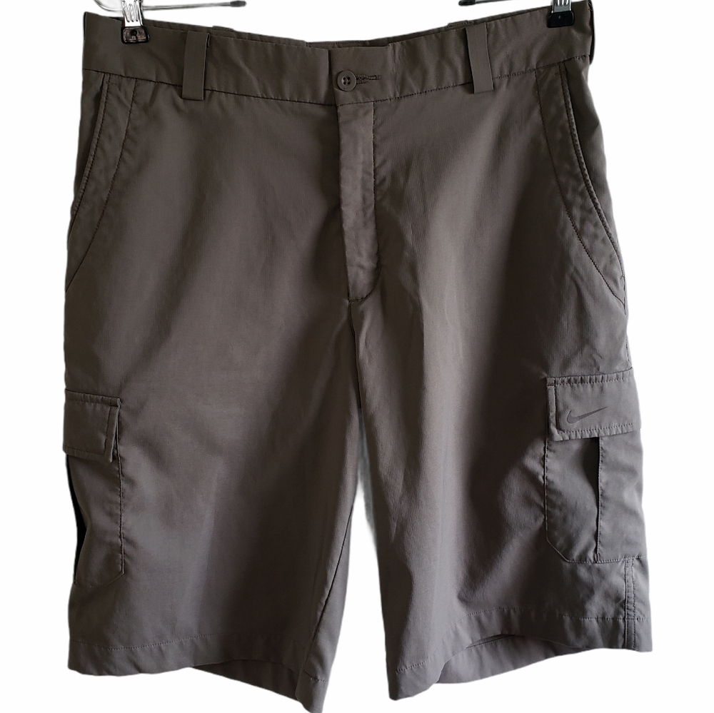 NIKE GOLF Cargo Shorts 32 Waist Medium